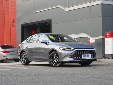 National VI BYD QIN PLUS 2021 EV DM-I 55KM 1.5L 81kW 4 portes et 5 sièges