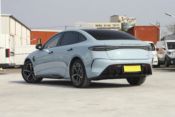BYD Seal EV 2023 Champion Edition 700km longue durée de vie de la batterie 230KW Super rapide de charge