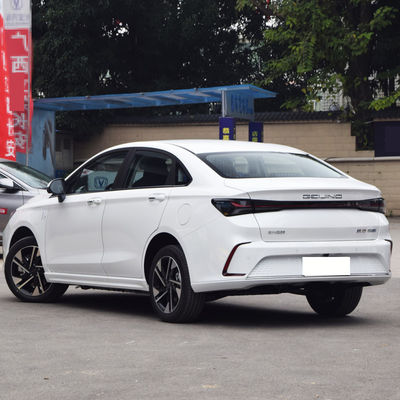 PÉKIN EU5 PLUS Taxi électrique berline 163 Chevaux Uber Voiture en ligne