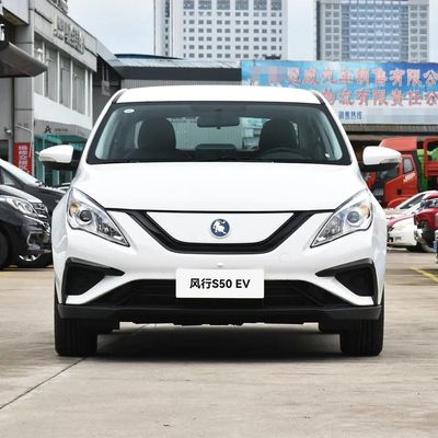 Dong Feng S50 EV Taxi électrique chinois avec Bluetooth GPS Uber Appel de voiture en ligne