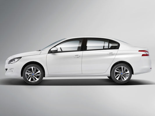 DongFeng FuKang ES600 Taxis de berline électrique pur 430KM Vie de la batterie