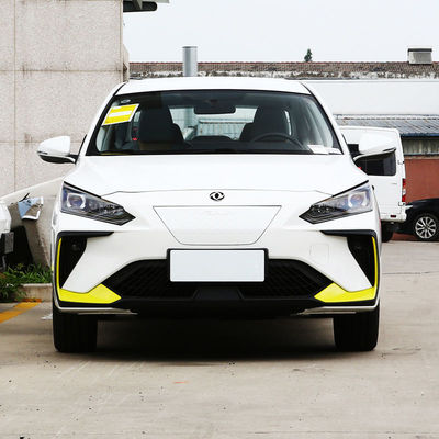 Dong Feng E70 Taxi électrique chinois Pour le trajet en ligne