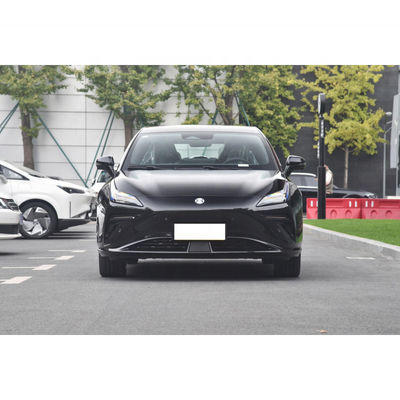 Hycan A06 Taxi électrique chinois Moyenne voiture électrique Avec une portée de 550KM-630KM