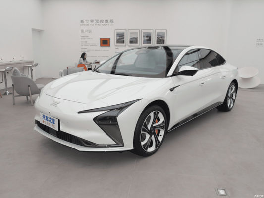 IM L7 EV 2023 Elite Chinese Electric Sedan Croisière portée de 675 km
