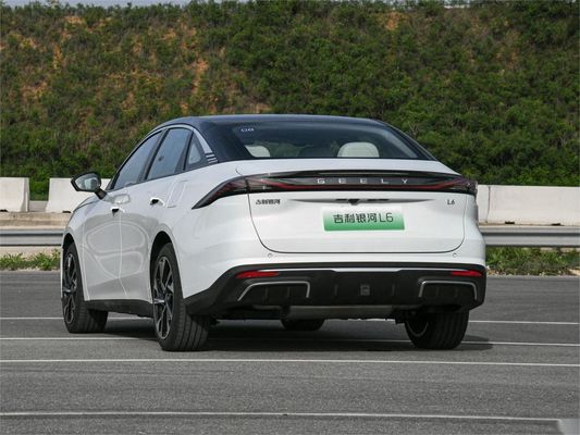 Geely Galaxy L6 Chinese Electric Sedan Plug In Hybrid Sedan 1370KM L2 Assistance à la conduite