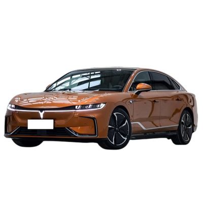 Voyah Chasing PHEV Sedan Chinese Electric Sedan 1.5T Moteur Autonomie de croisière 1227KM