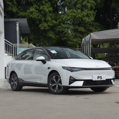 Xpeng P5 SUV électrique chinois Range de voiture électrique de 460KM-500KM