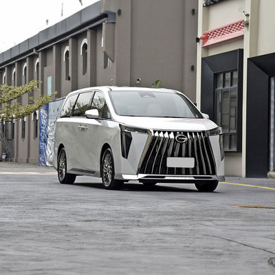 GAC M8 voiture chinoise à carburant 5 portes 7 places MPV moteur 2.0T
