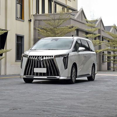 GAC M8 voiture chinoise à carburant 5 portes 7 places MPV moteur 2.0T