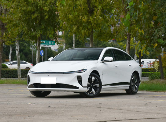 Chang'an A07 Sedan EV et Reev Deux combinaisons Durée de vie de la batterie 515 km (EV) et 1200 km (1.5T moteur Reev)