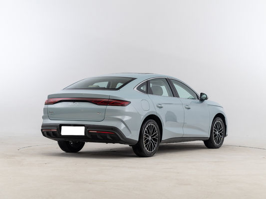 BYD Qin L, technologie D-mi 5.0, portée complète 2000KM+. Le PHEV avec la plus longue portée en Chine.