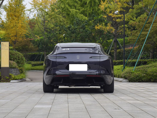 Le 2025 AVATR 12 est une berline électrique haut de gamme en Chine.