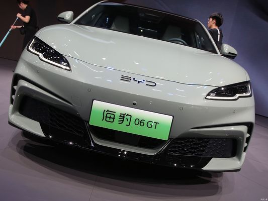 25 BYD Seal06GT, avec une autonomie de 505KM-605KM, avec traction intégrale et à deux roues motrices avec deux systèmes.