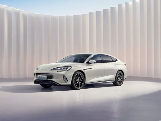2025 BYD-SEAL 07 DM-i Disque intelligent équipé de la technologie BYD Dmi de 5ème génération. A une autonomie combinée de plus de 2000KM. Meilleur rapport qualité-prix