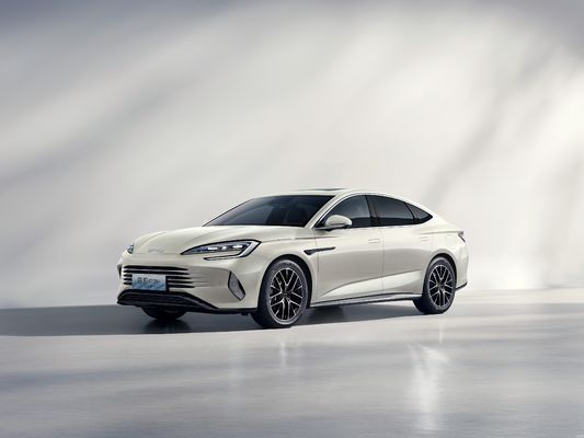 2025 BYD-SEAL 07 DM-i Disque intelligent équipé de la technologie BYD Dmi de 5ème génération. A une autonomie combinée de plus de 2000KM. Meilleur rapport qualité-prix