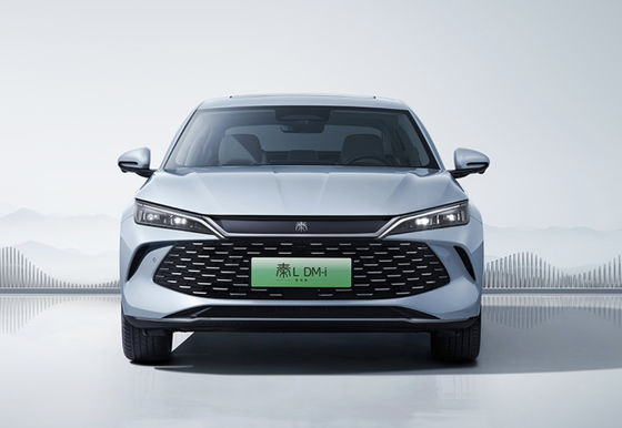 Transport Les voitures électriques chinoises avec moteur de 101 ch et une autonomie complète de 2100 km
